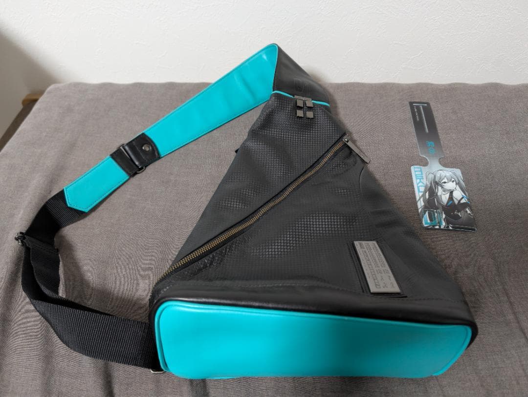 初音ミク モデル ショルダーバッグ ココラボ