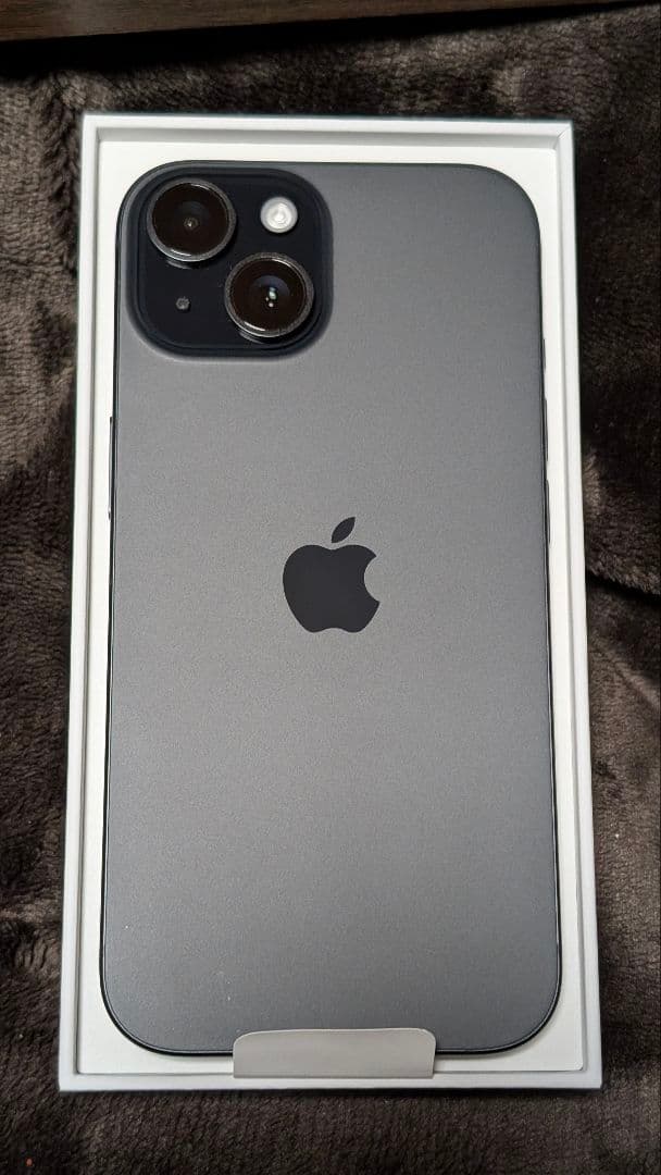 【バッテリー99%】docomo iPhone 15 128GB ブラック