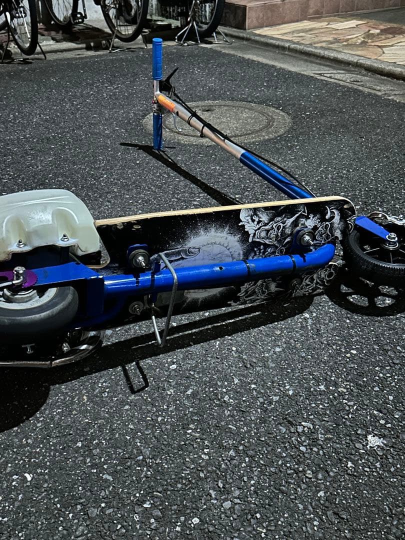 青いゴーペッド