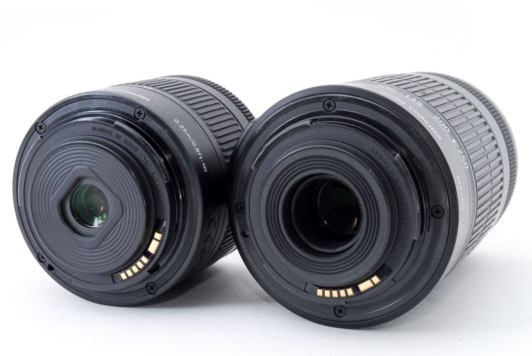 デジタル一眼レフカメラ　canon kiss x10標準&望遠ダブルレンズセット