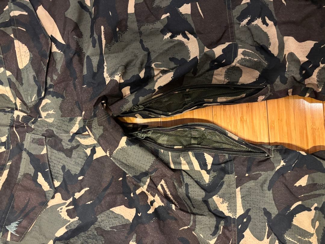 上:QUIKSILVER 下:BURTON スノボウェアセット【1回だけ使用】