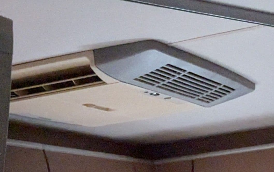 Dometic エアコン本体 カバーのみ　B2200