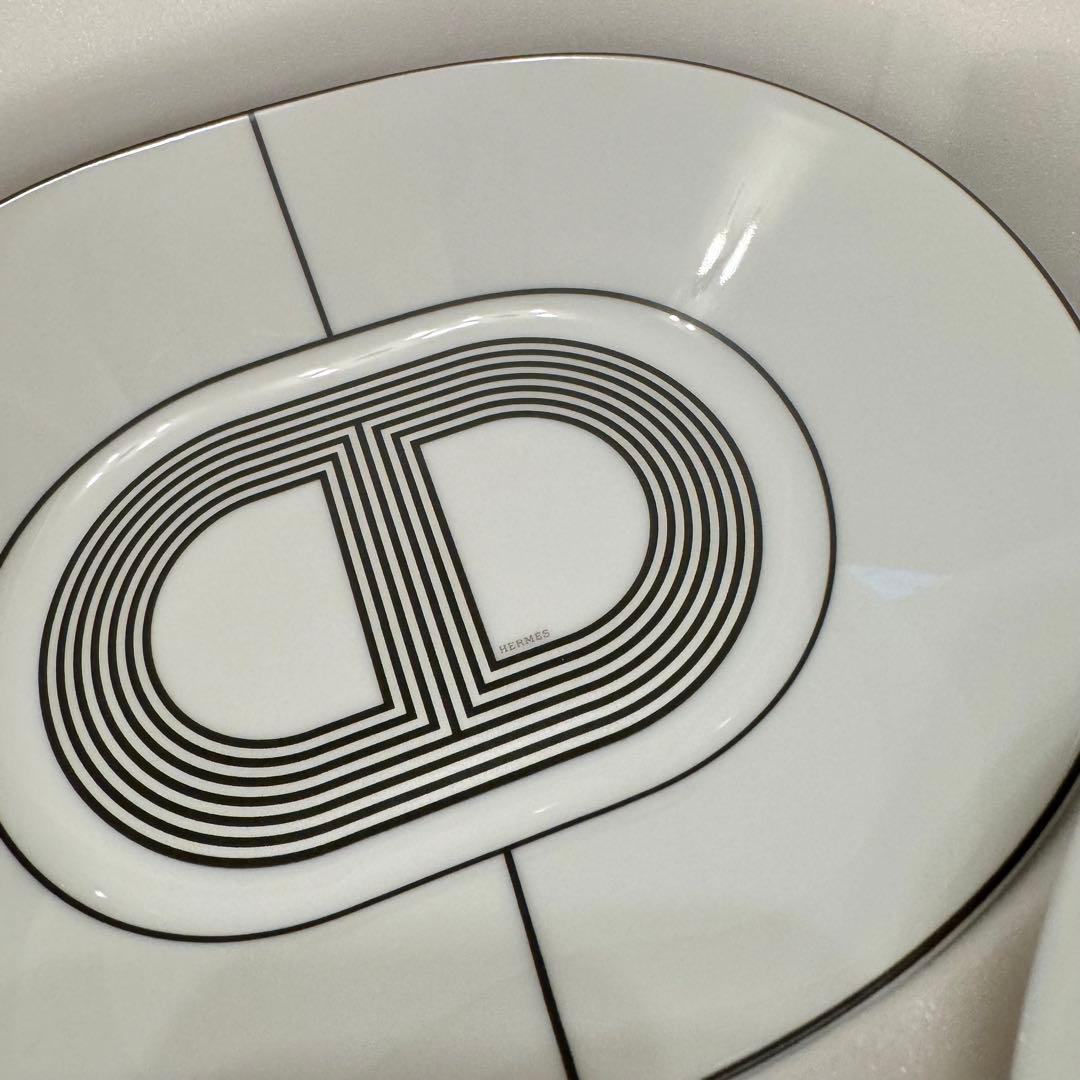 【新品未使用】エルメスラリー 24 オーバルプレート22cm 2枚