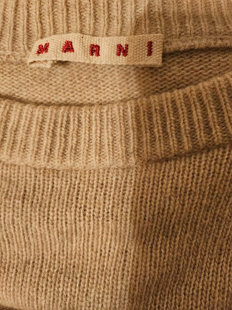 こめまる★　MARNI ロゴ入り長袖ニット