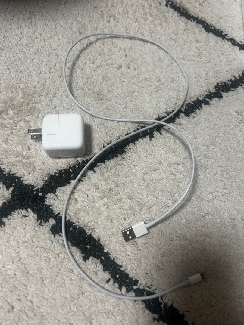 Apple iPad ゴールド 箱　充電器付き