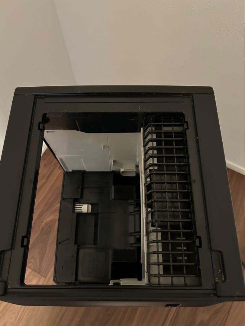 ダイキン　タワー型空気清浄機 直接引き取り限定