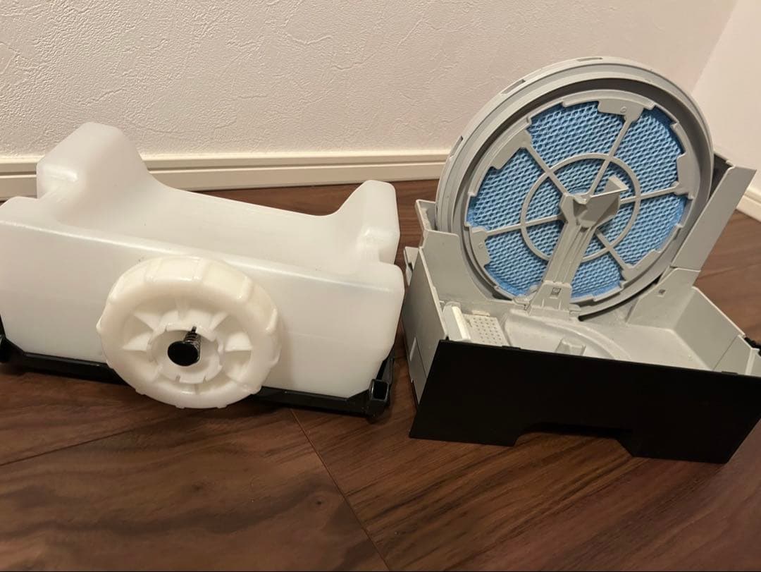 ダイキン　タワー型空気清浄機 直接引き取り限定