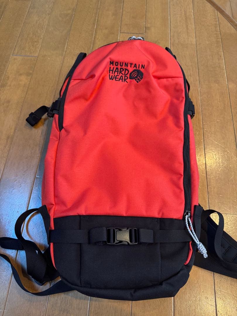マウンテンハードウェア バックパック レット/黒　リュック　ザック