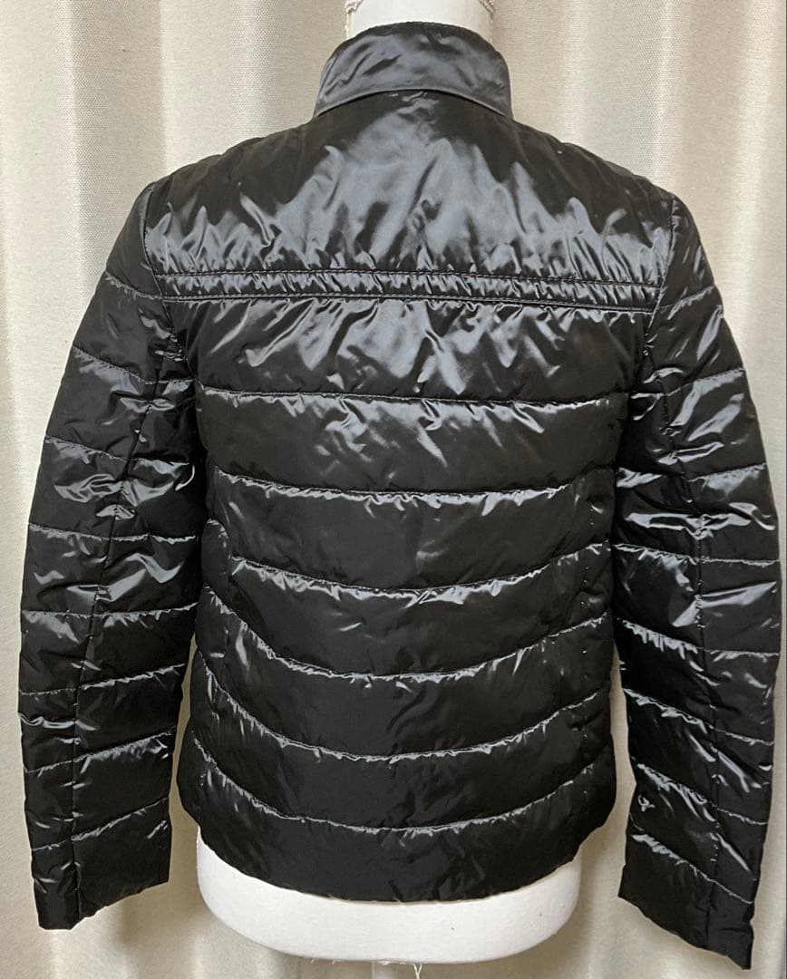 三角ロゴあり PRADA プラダ　レディース　ダウンジャケット　　グレー　40