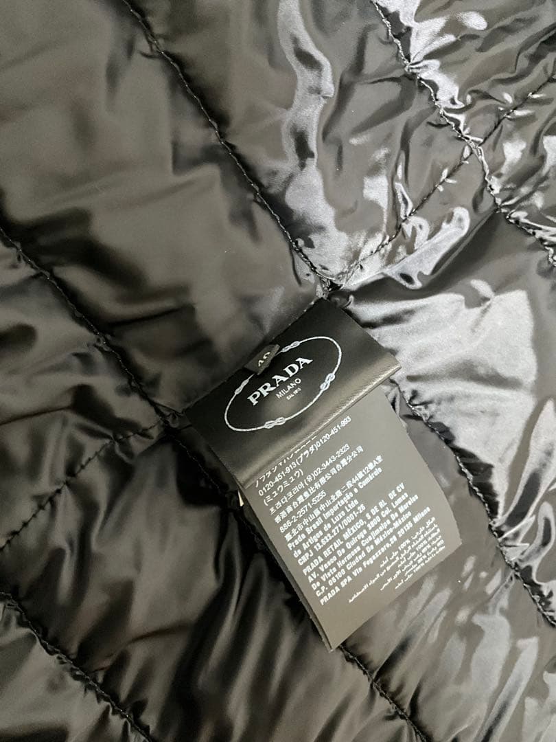 三角ロゴあり PRADA プラダ　レディース　ダウンジャケット　　グレー　40