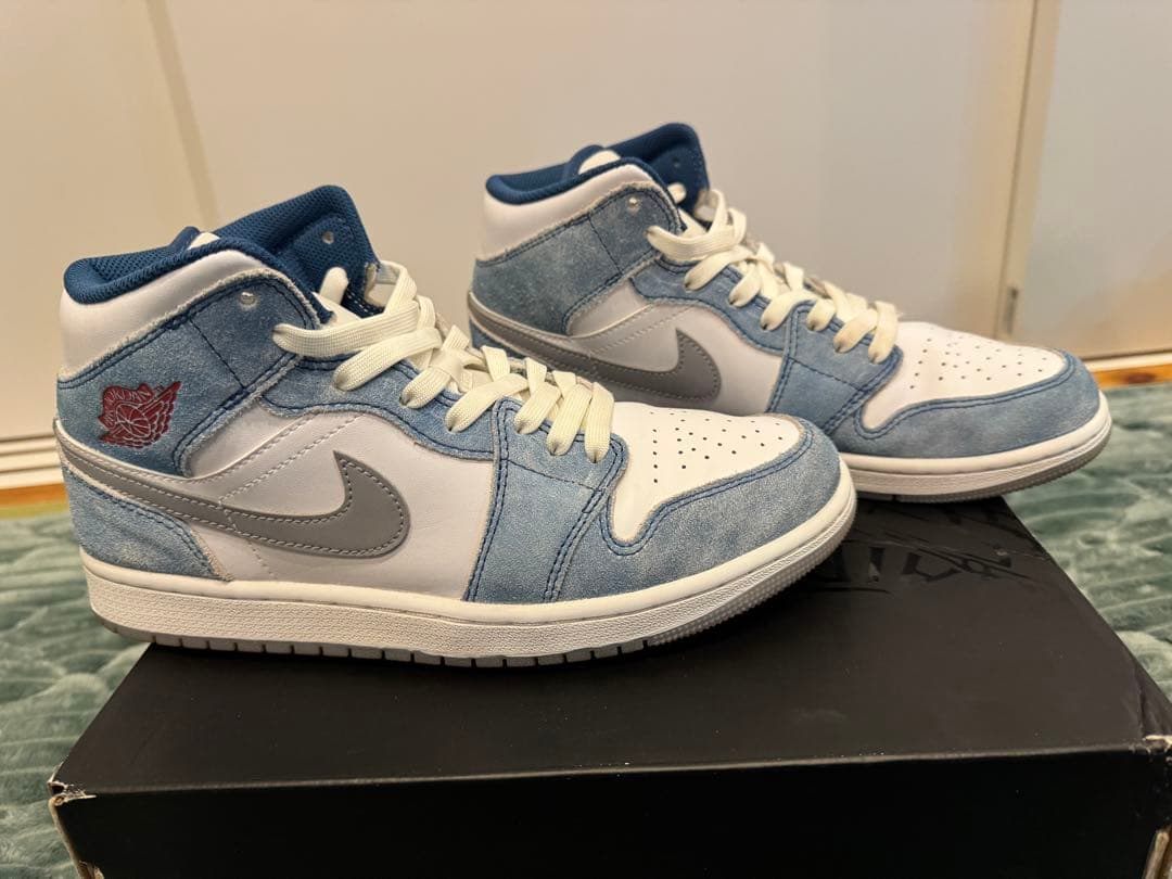 ナイキ エアジョーダン1 ミッド SE