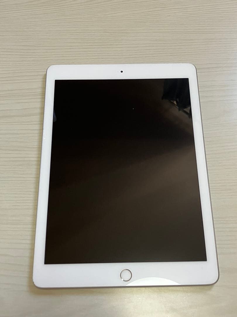 Apple iPad 第6世代 32gb