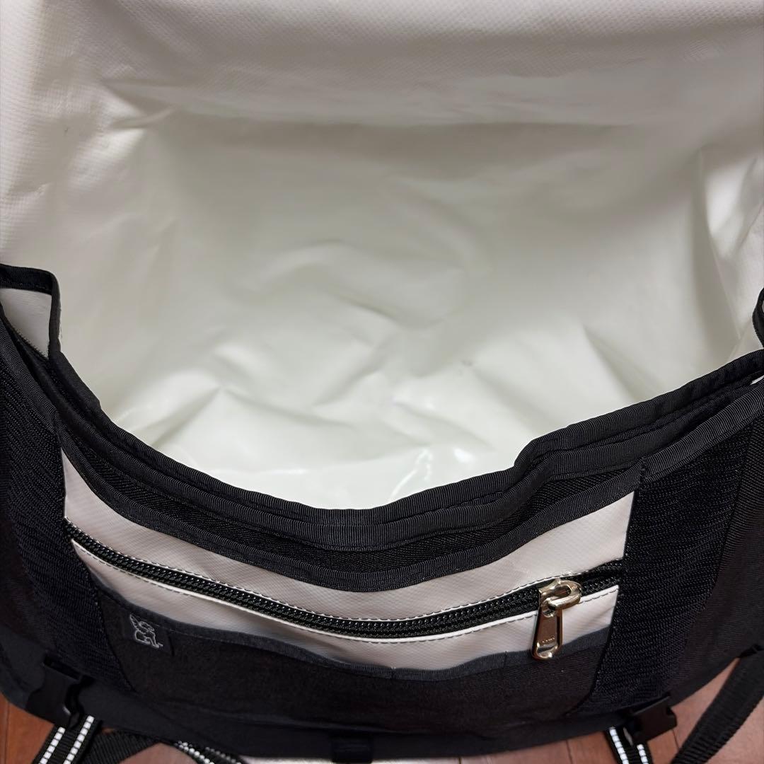 【美品ほぼ未使用】　防水　大容量　CHROME クローム　メッセンジャーバッグ