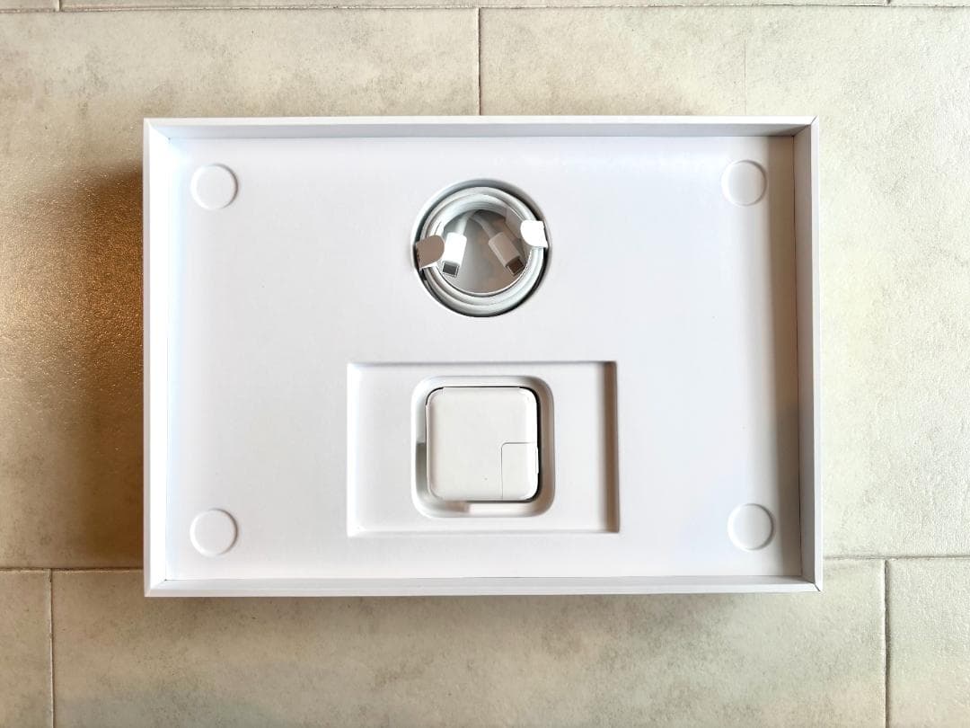 MacBook Air M1 16GBメモリ / 512GB SSD