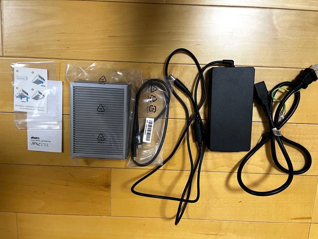 CalDigit TS3 Plus 付属品完備