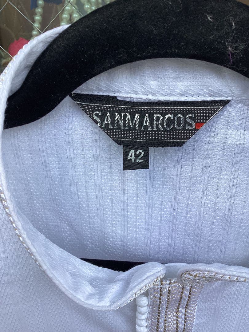 ホワイト カジュアル トップスとパンツセット