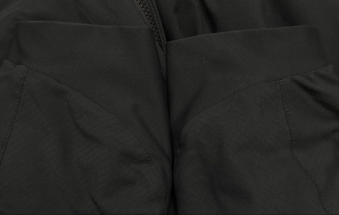 アークテリクス　アトムフーディ　AR サイズM