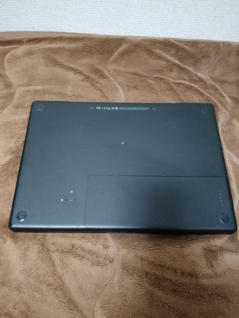 激レアのブラック MacBook 200GB