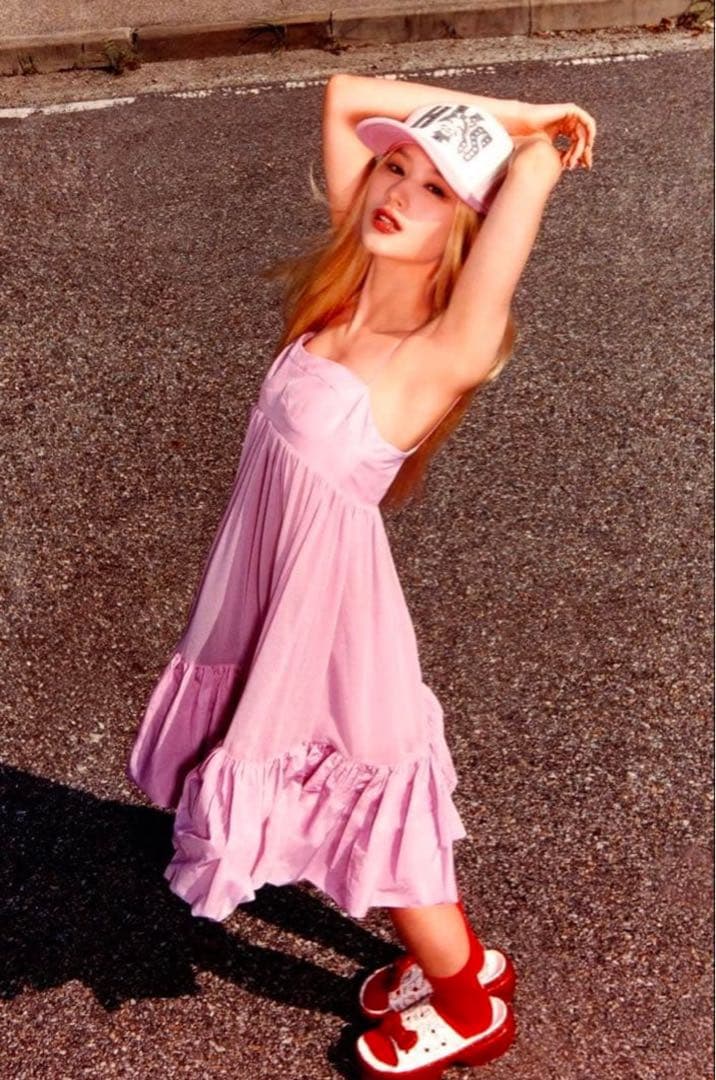 ヒステリックグラマー EVIL スタッズ キャップ ピンク TWICE サナ着用