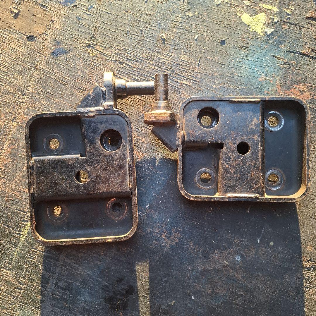 玄武　ハイエースブラケット