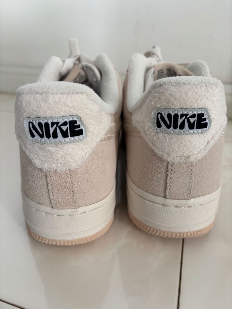 NIKE Air Force 1 ベージュ スニーカー　モコモコ　新品