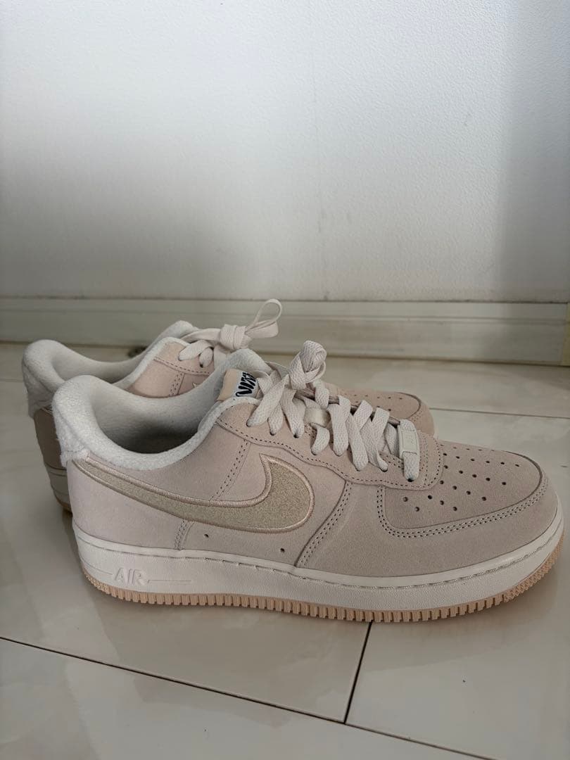 NIKE Air Force 1 ベージュ スニーカー　モコモコ　新品