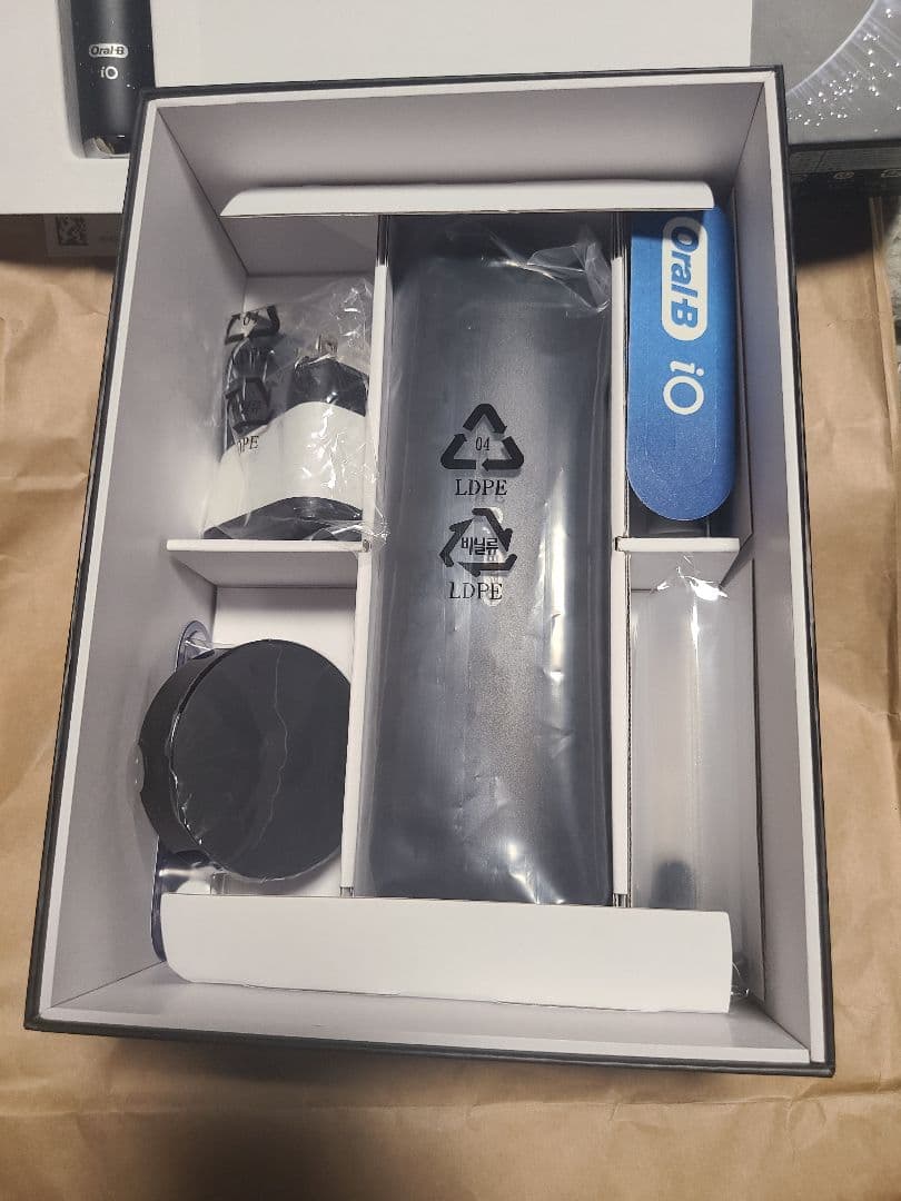 Braun Oral-B iO10 iOシリーズ10 コズミックブラック 本体