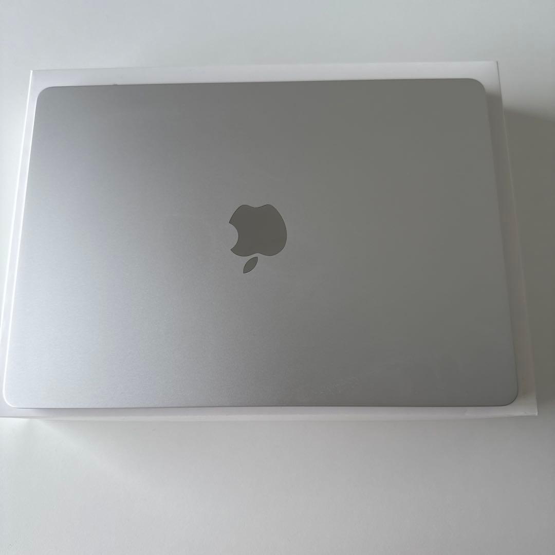 MacBook Air(M2) シルバー 箱あり美品 67wアダプタ付き