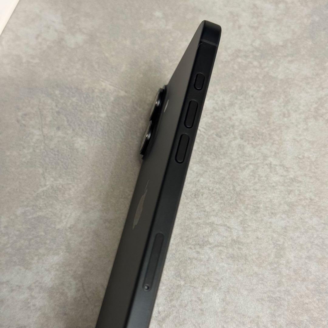 【美品】iphone16 256GB ブラック SIMフリー
