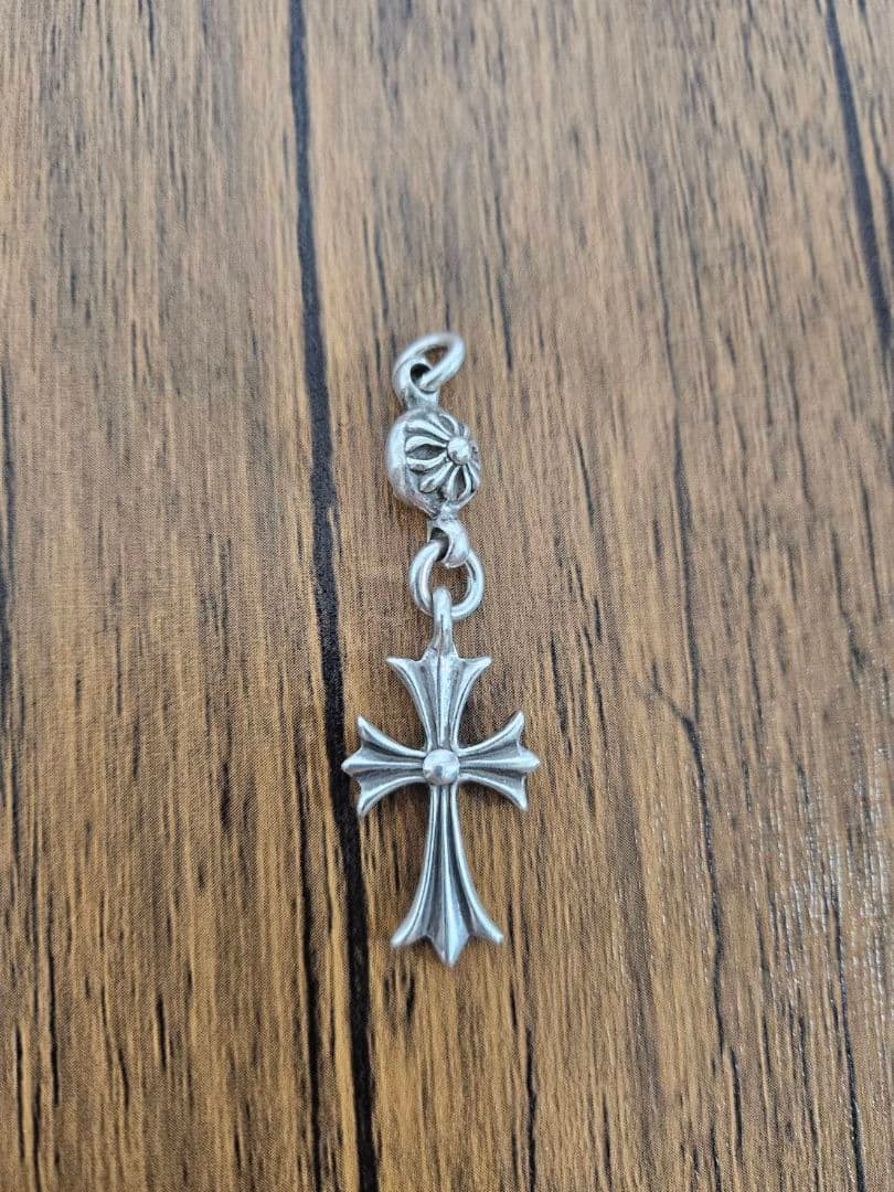 クロムハーツワンボールタイニークロス