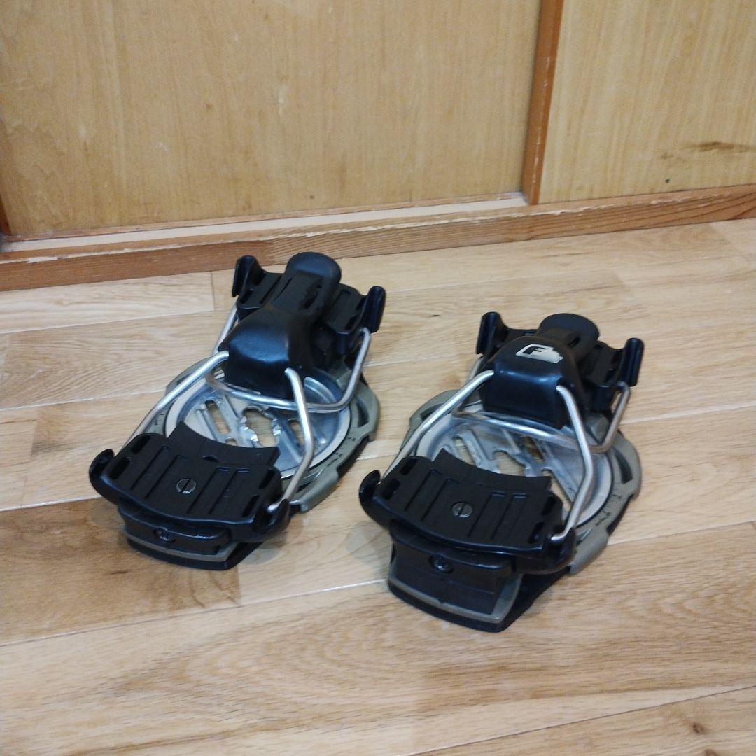 F2 スノーボードビンディング