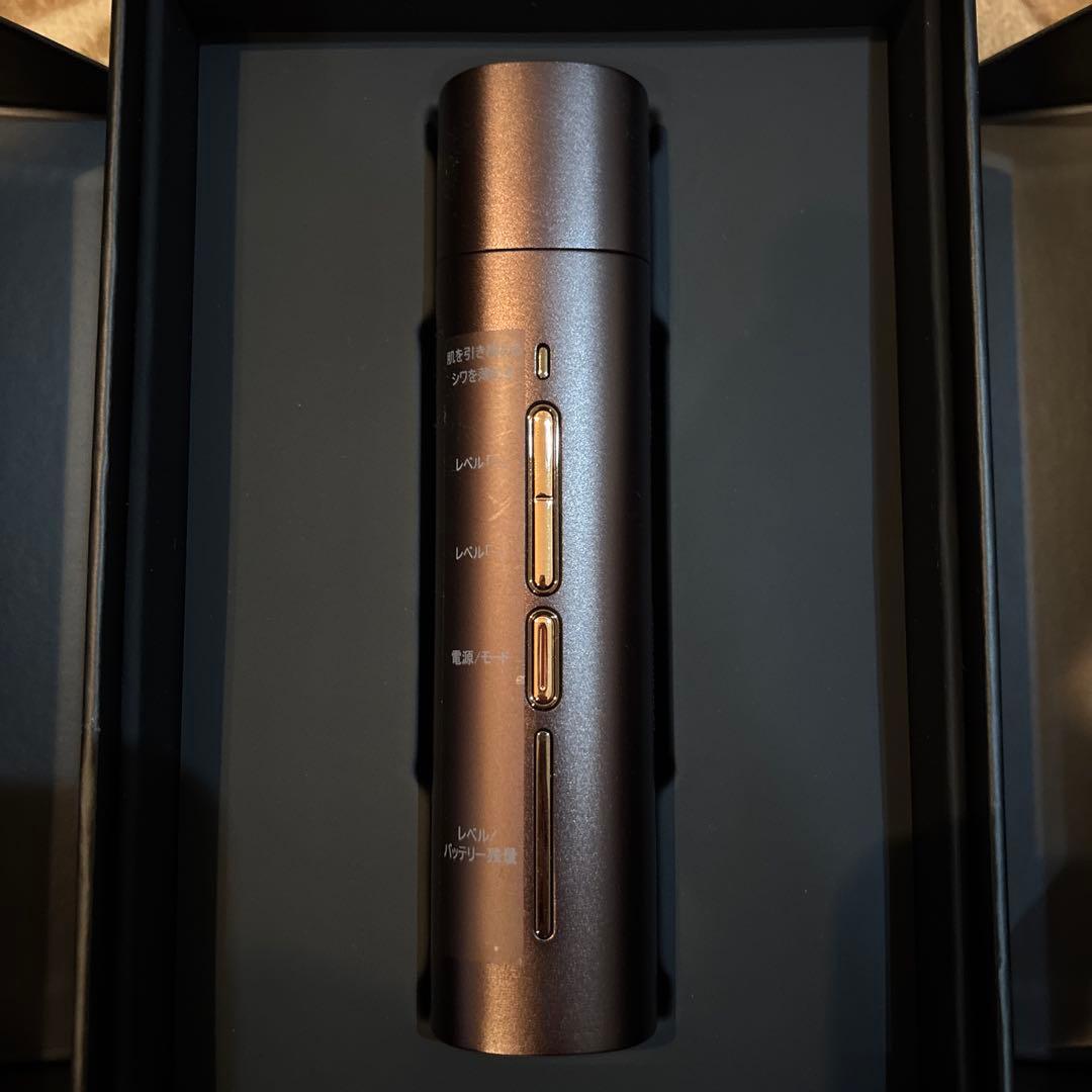 DiSM 美顔器 ブラック 専用ケース付き