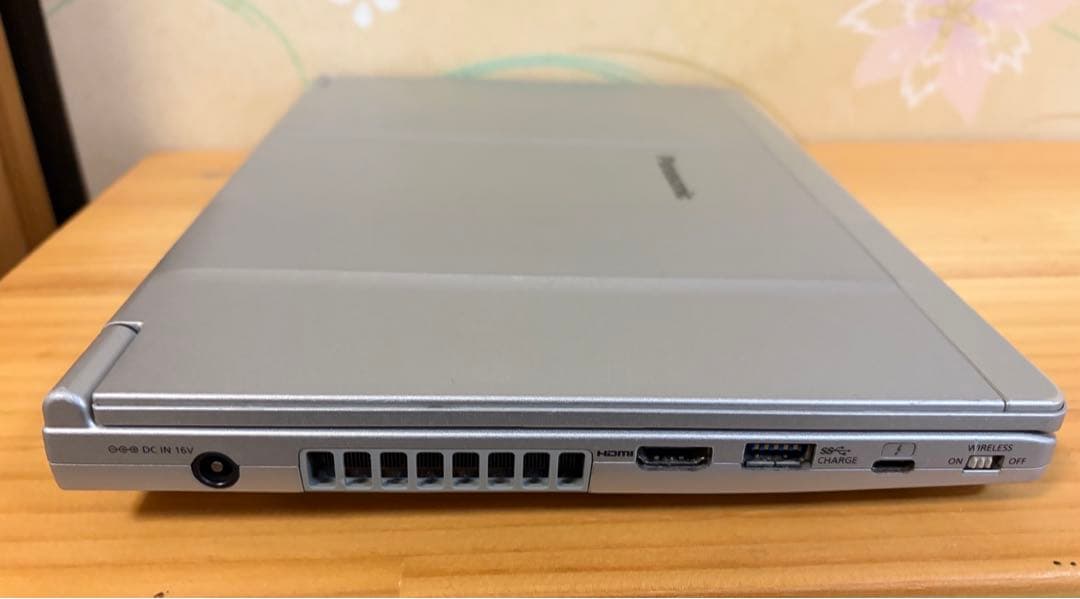 パナソニックLet’snoteCF−SV7H87LC 11初期化済み17