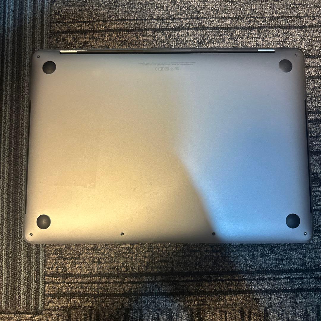 MacBook Pro 2018 13インチ 8GB 512GB 11