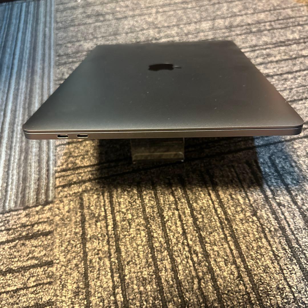 MacBook Pro 2018 13インチ 8GB 512GB 11