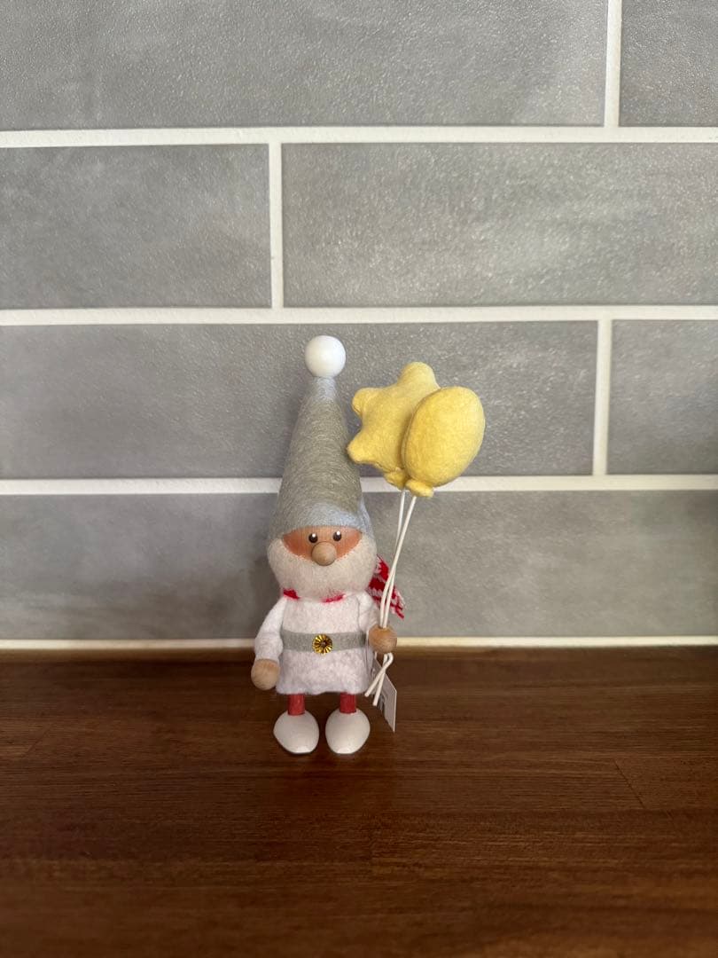 ノルディカニッセ　風船と星を持ったサンタ　三越伊勢丹限定品