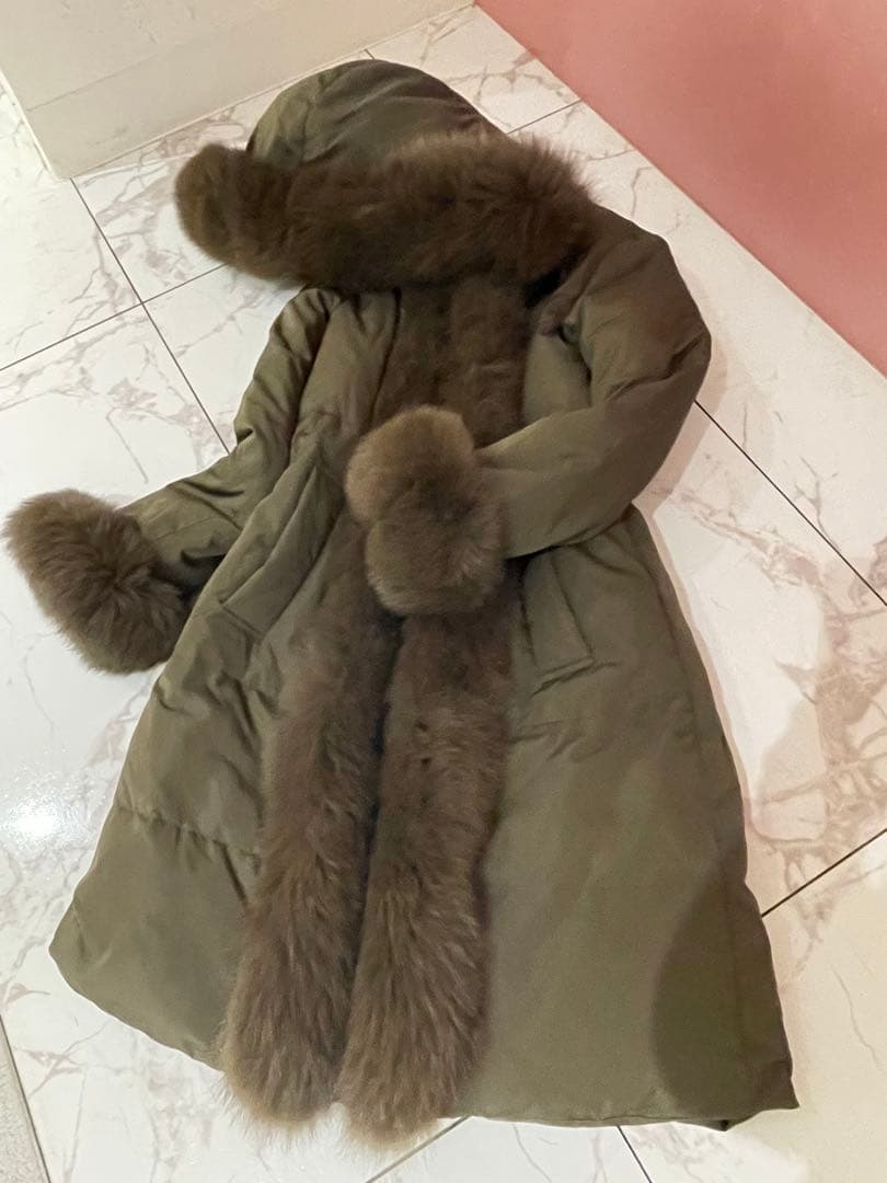 女優コート　フード付き　ロングダウンジャケット　グレースコンチネンタル　セオリー