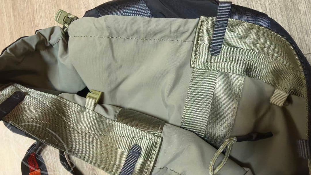 Topologie Summit Tote ミディアム 20mmスリング付 美品