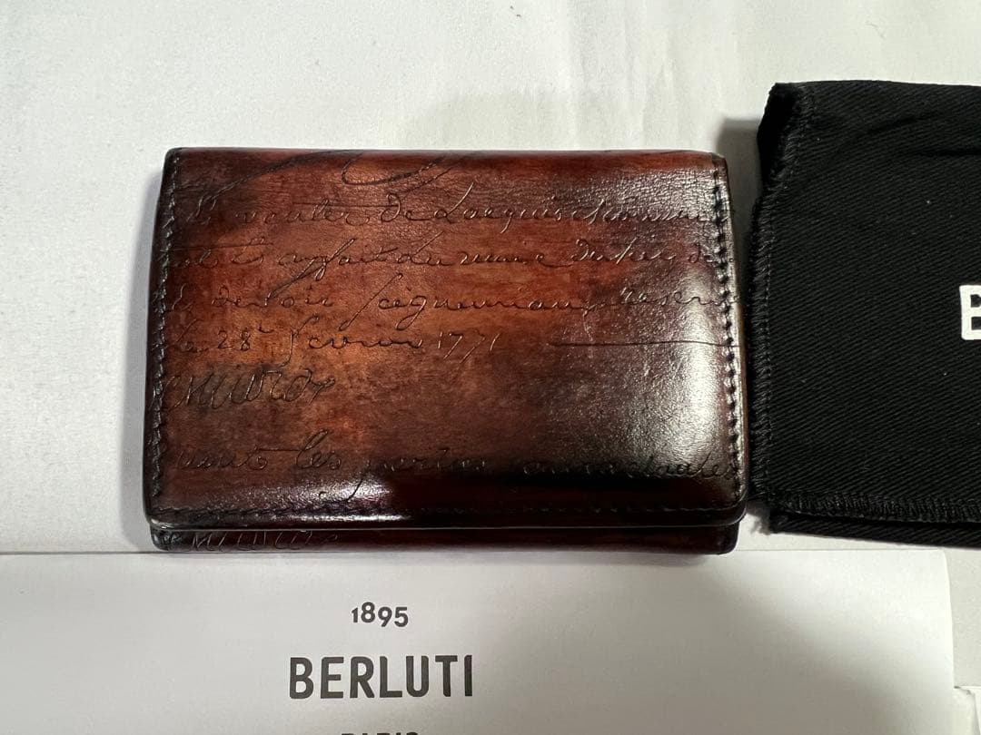 ベルルッティ　インブイア　スクリットレザー　カリグラフィー　名刺入れ