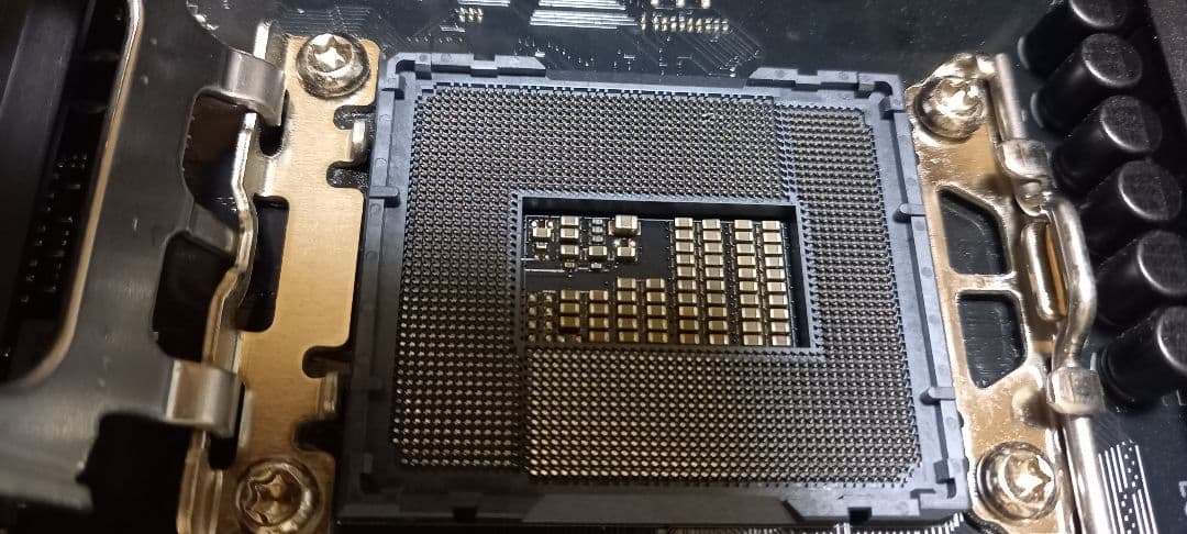 マザーボード　B760M-PLUS D4、 B560M