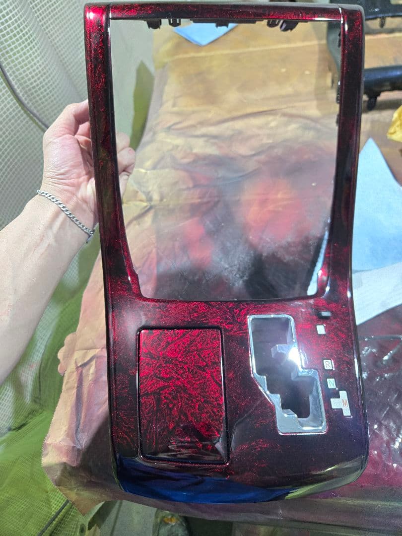 20ヴェルファイア、アルファードセンターパネル　ラップ塗装赤　塗装後未使用