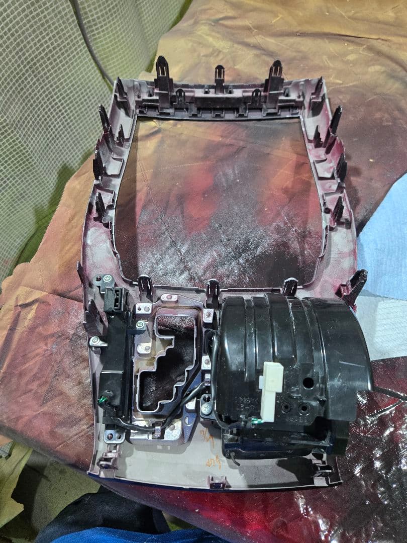 20ヴェルファイア、アルファードセンターパネル　ラップ塗装赤　塗装後未使用