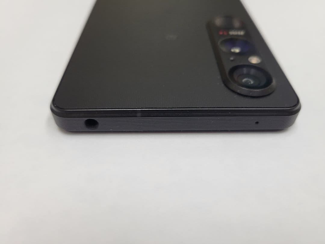 極美品 Xperia 1 V SCG10 純正ケース、SDカード(512GB)付