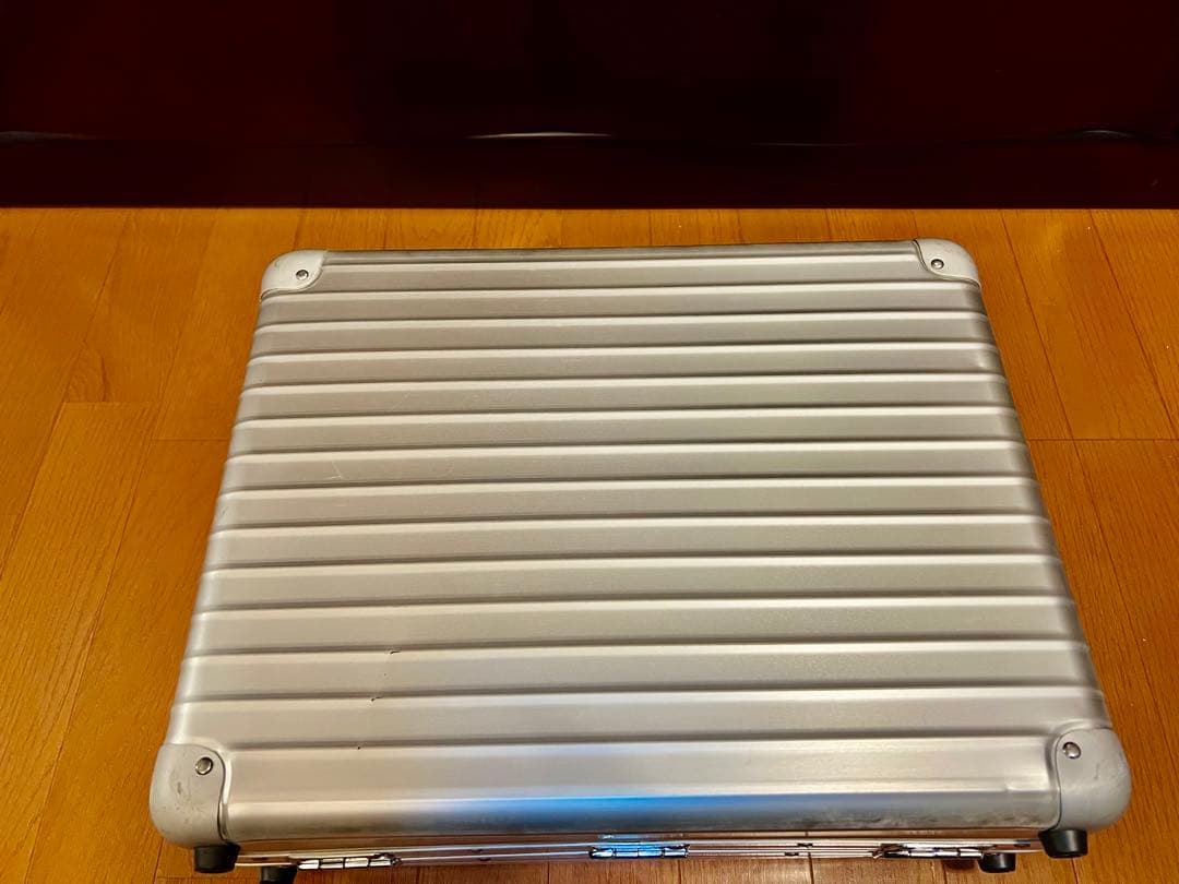 RIMOWA アタッシュケース　 アルミニウム ビジネスバッグ シルバー