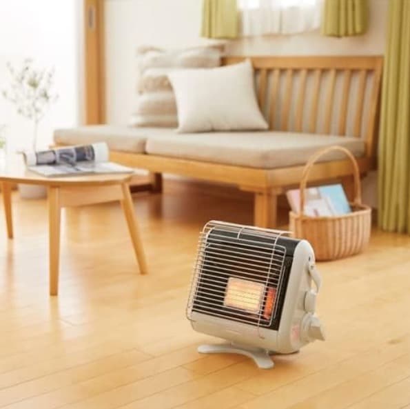 ○新品 イワタニ カセットガスストーブ 2022年モデル CB-STV-MYD2