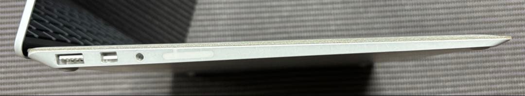 Surface Laptop 使用700時間 i5-7200 SSD 256GB