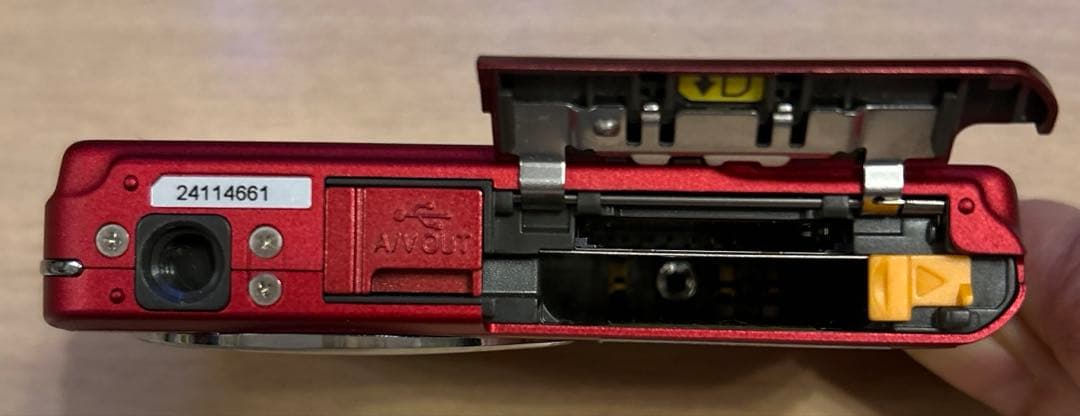 【極美品】Nikon COOLPIX S210 赤　箱あり　充電器無　稼働未確認