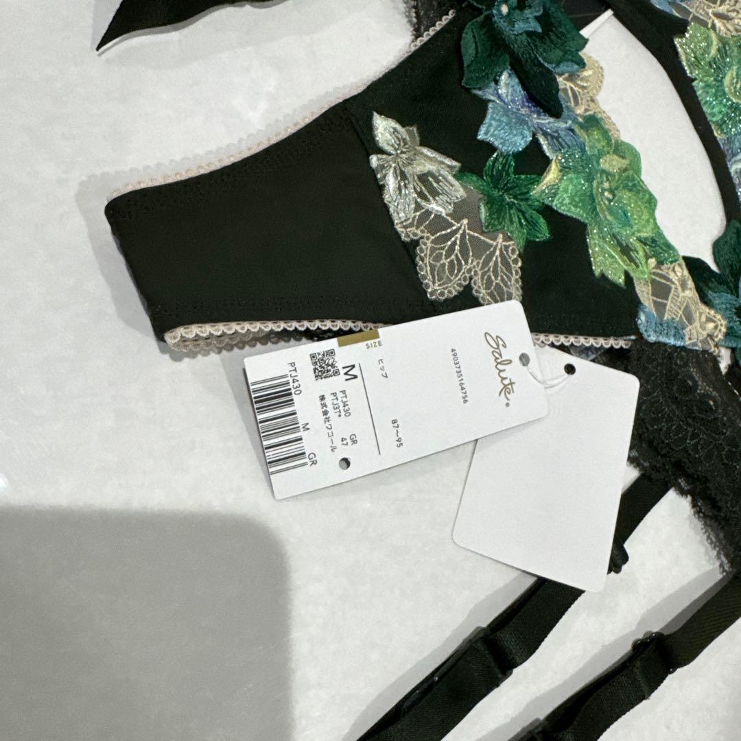 サルート F70 ガーター M ソング M