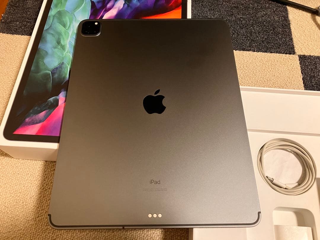 iPad pro 12.9(第4世代) 256GB Cellularモデル