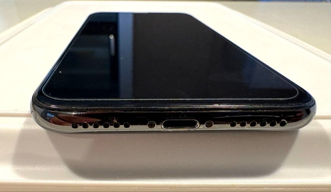 Apple iPhone X スペースグレー